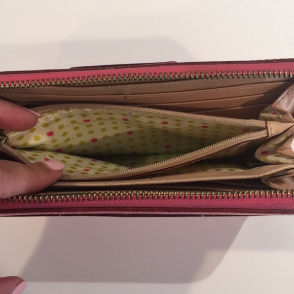 Kate Spade Pink zipper wallet GOOD condition - Picture 8 of 10